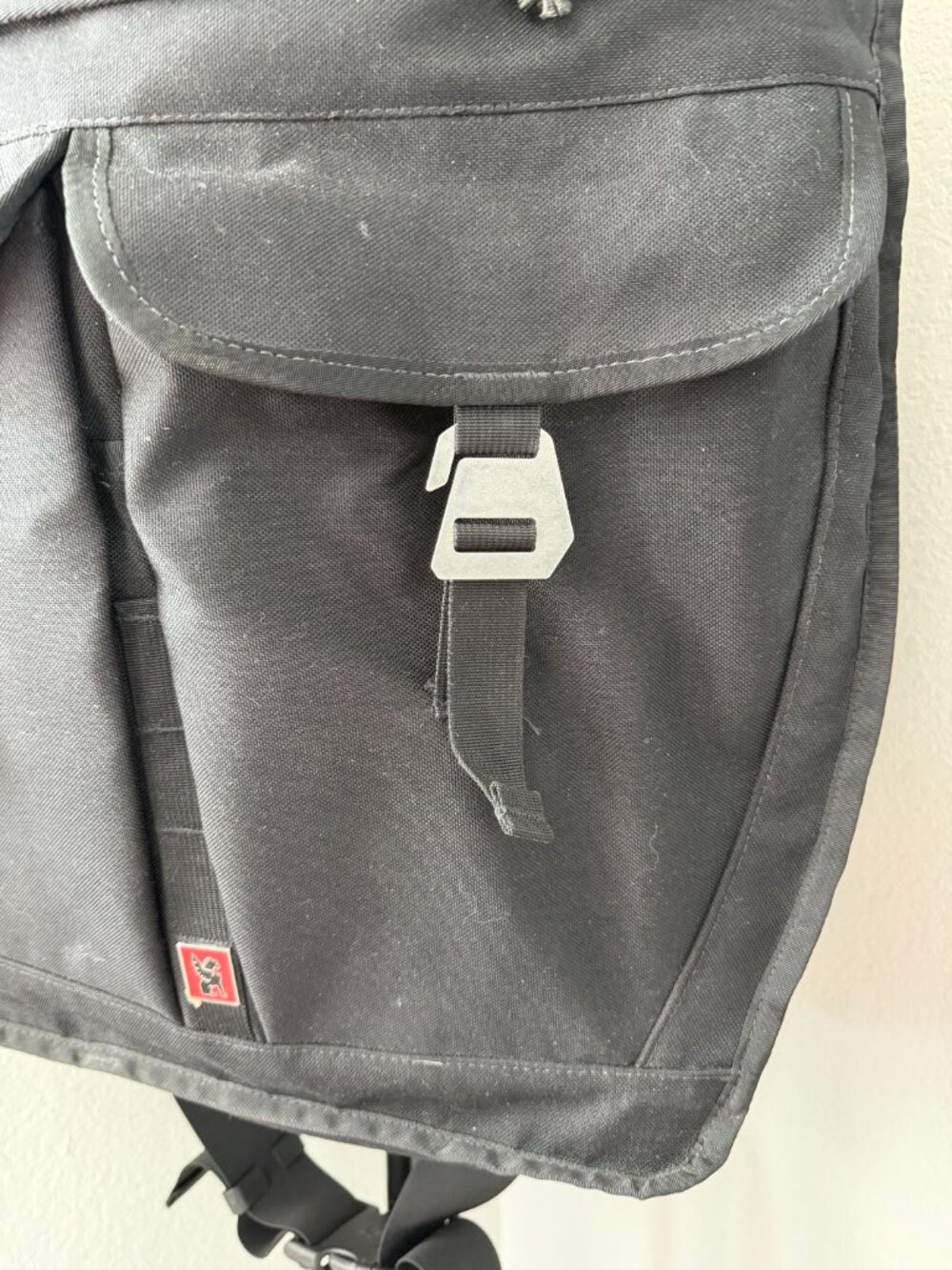 CHROME Black Ivan Rolltop Large Messenger Backpack Commuter Bag - Picture 9 of 13